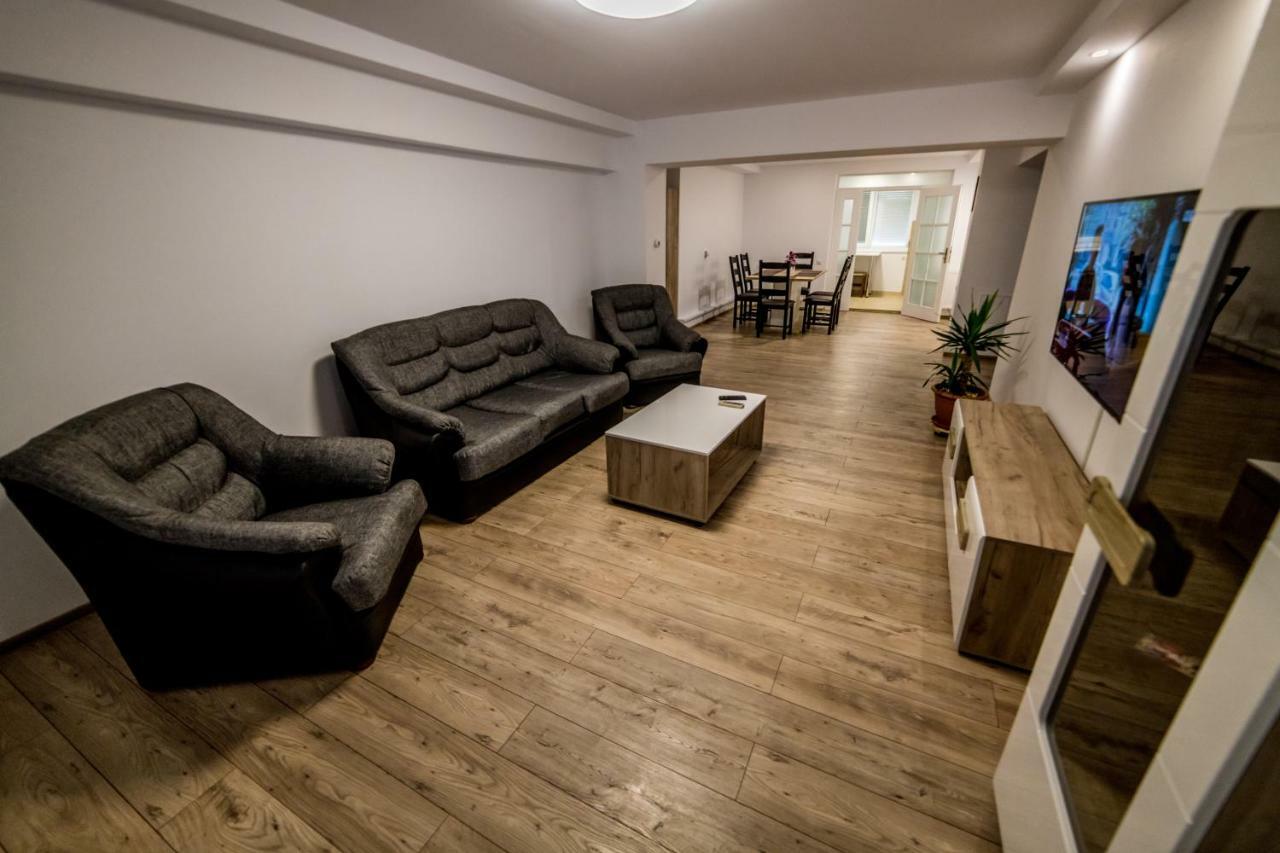 Ferienwohnung Apartament Sorina Maria Deva Exterior foto