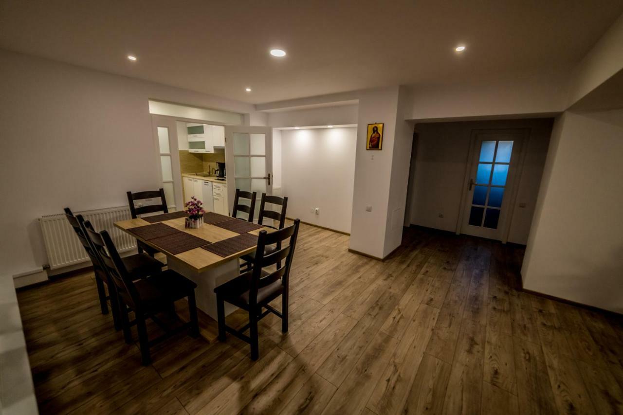 Ferienwohnung Apartament Sorina Maria Deva Exterior foto