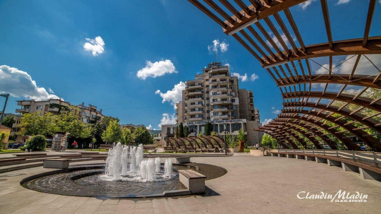 Ferienwohnung Apartament Sorina Maria Deva Exterior foto