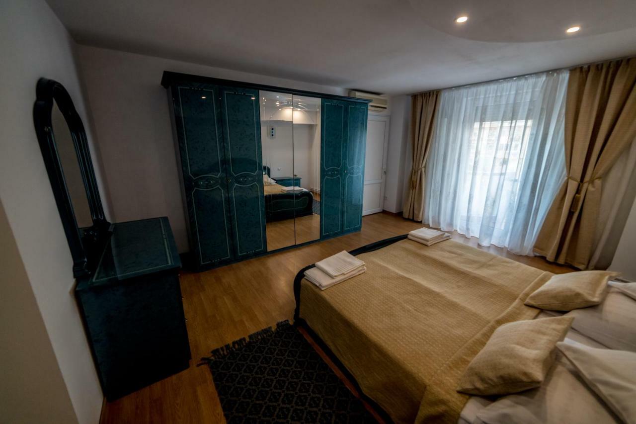 Ferienwohnung Apartament Sorina Maria Deva Exterior foto